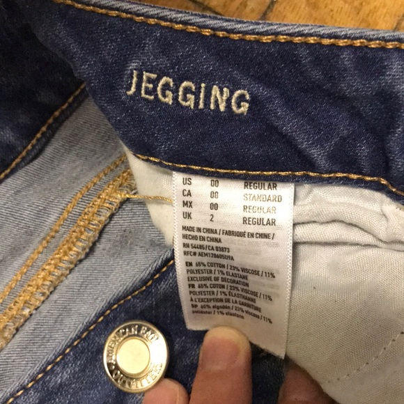 Ripped American Eagle jeggings - Picture 3 of 3